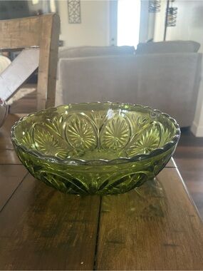 Anchor Hocking Green Pressed Glass Bowl
